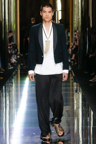 Look 75